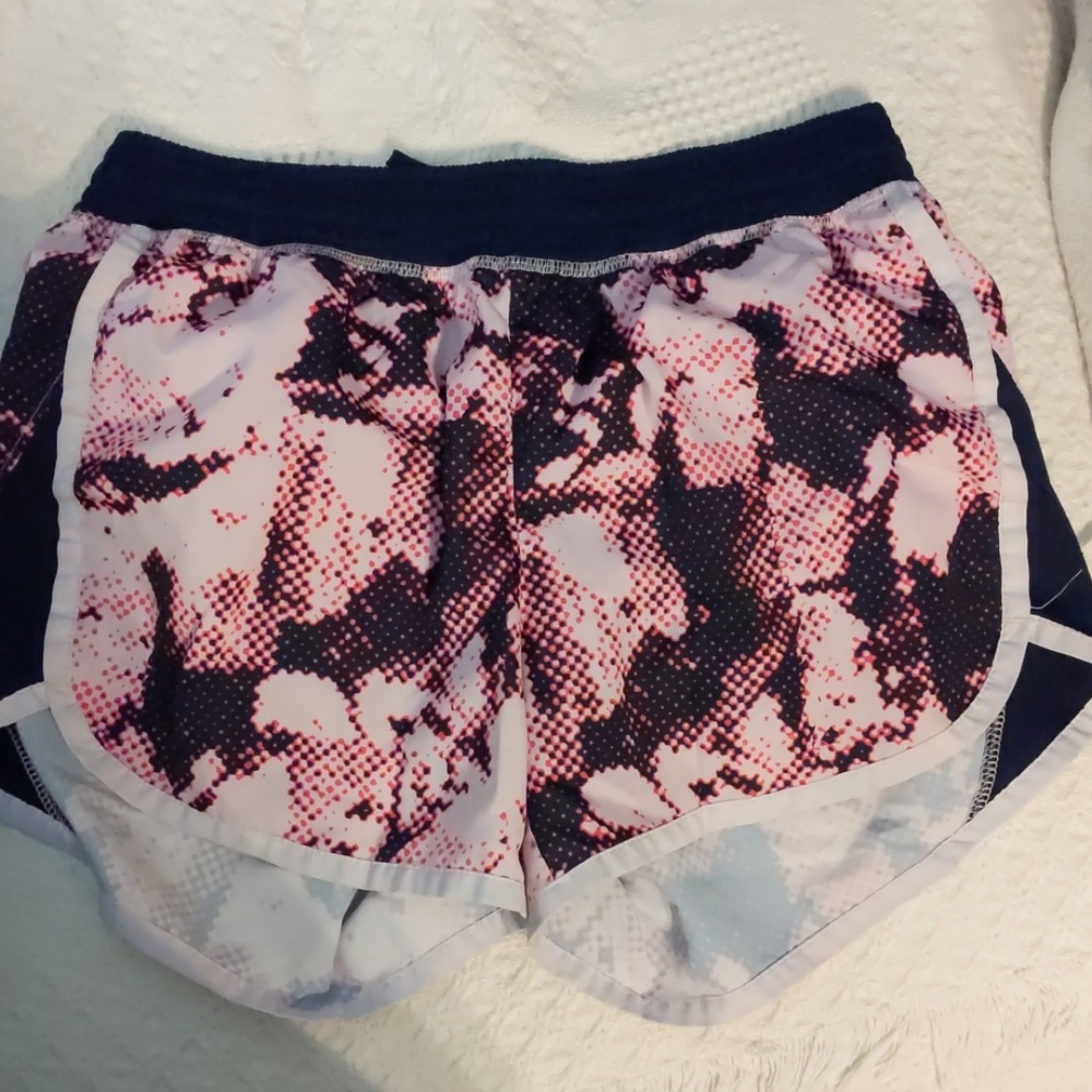 Women's sz am CHAMPION shorts